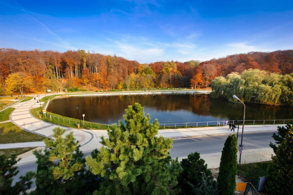 Hotel Trzebnica Kültér fotó