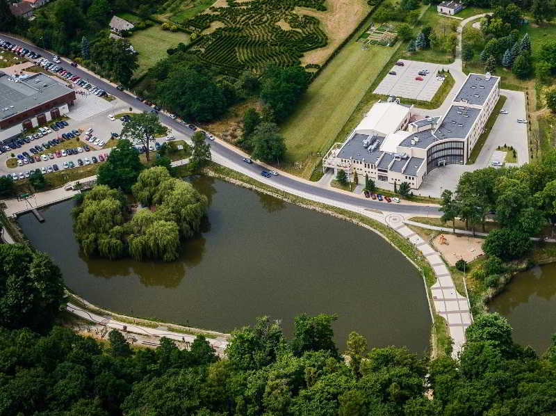 Hotel Trzebnica Kültér fotó