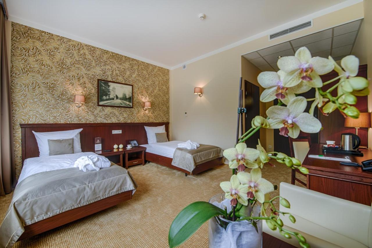 Hotel Trzebnica Szoba fotó